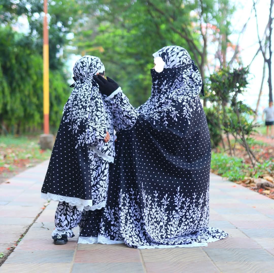Only Woman Lilen Fabric Khimar Set LF111